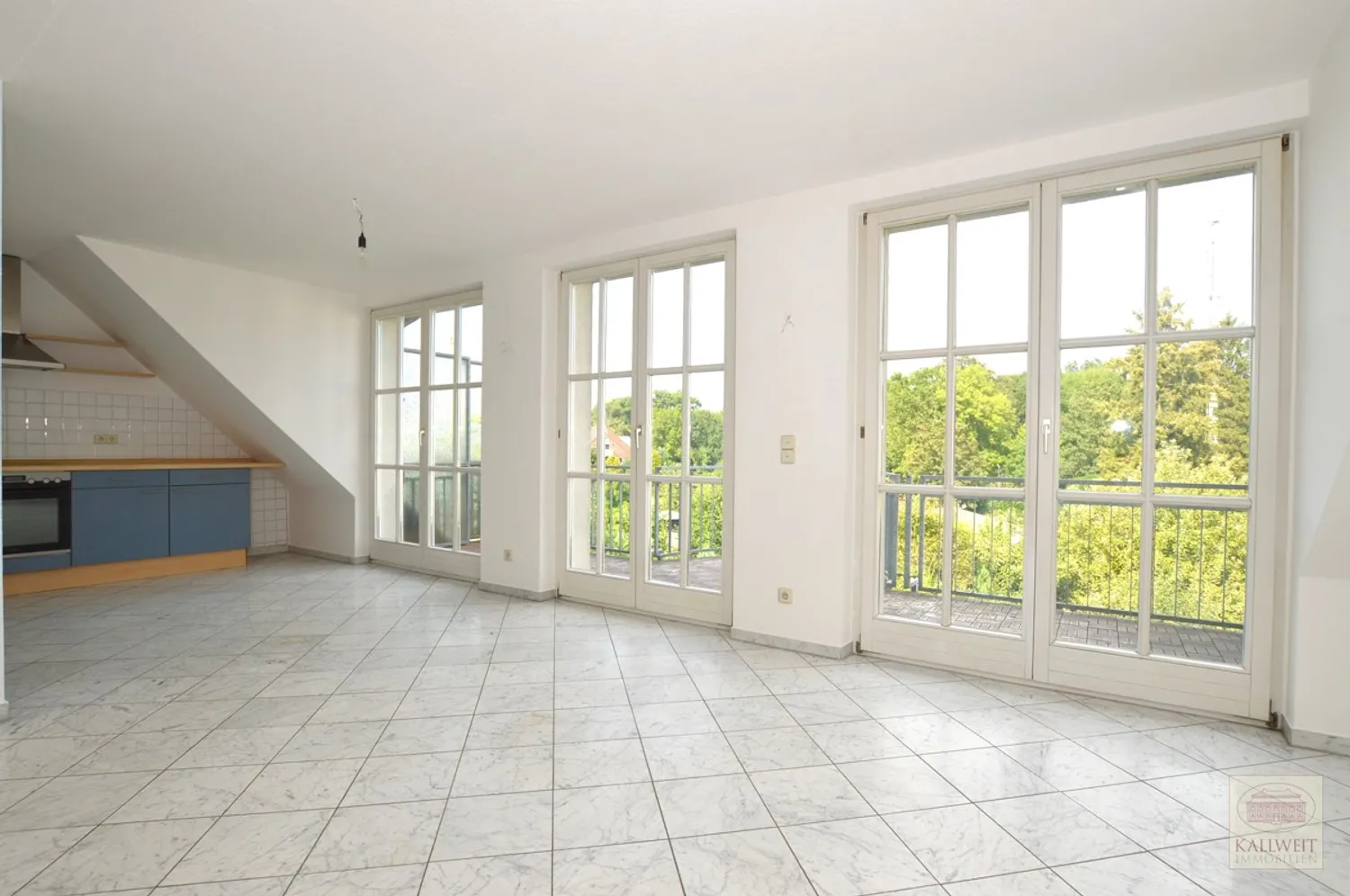 3 Zimmer Wohnung mit 118 m² in Düsseldorf – Bild 2