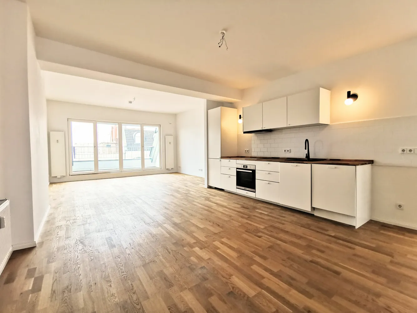 2 Zimmer Wohnung mit 90 m² in Berlin – Bild 4