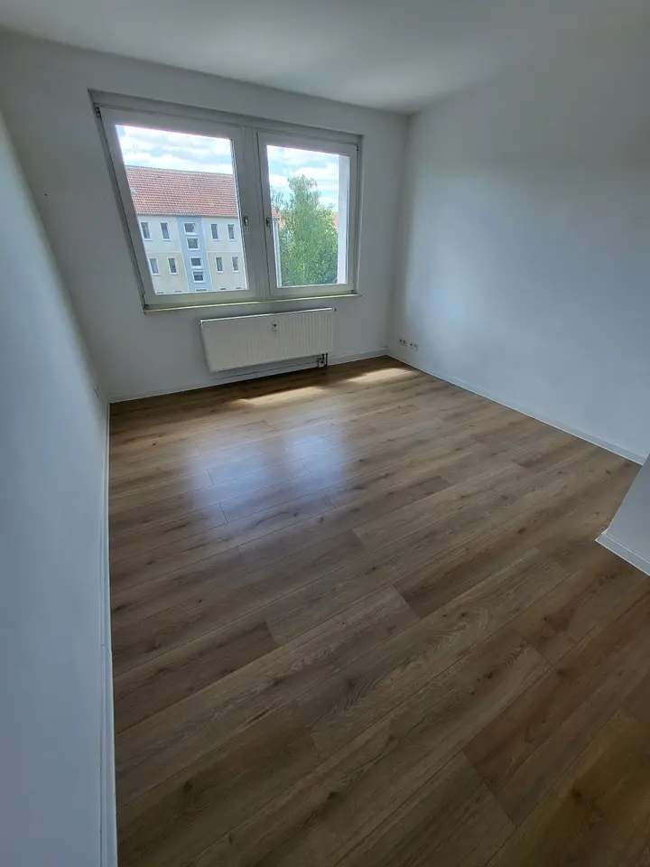 5 Zimmer Wohnung mit 105 m² in Bitterfeld-Wolfen – Bild 6