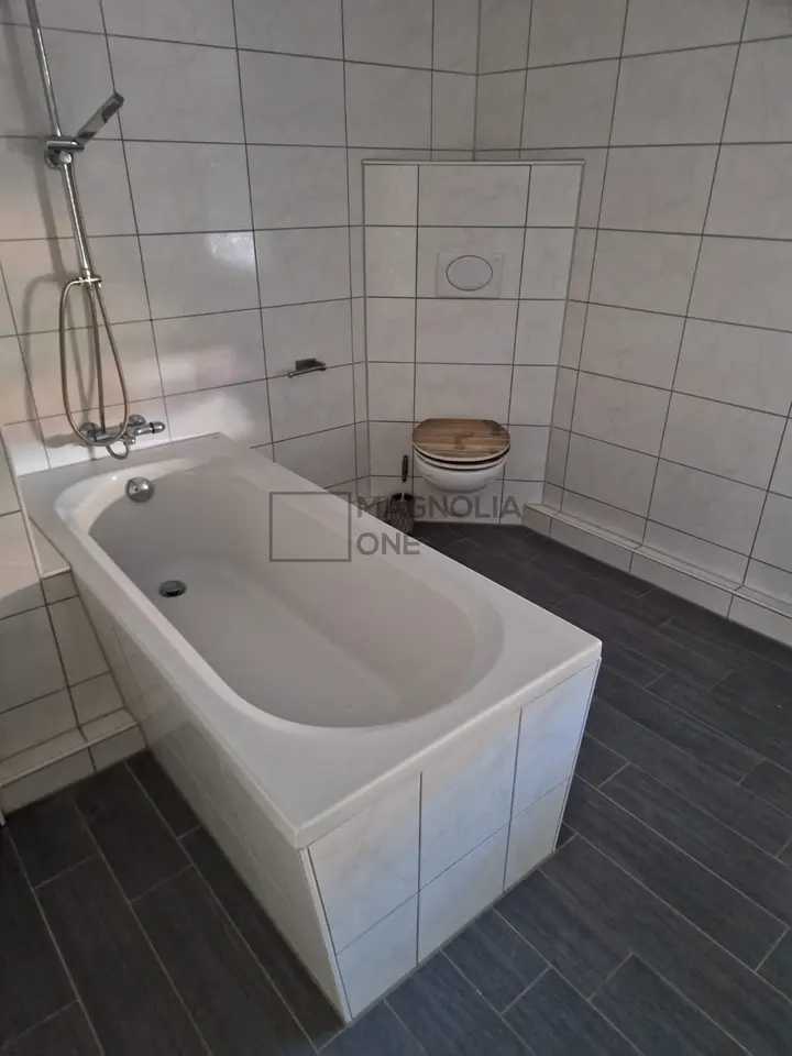 4 Zimmer Wohnung mit 101 m² in Altenburg – Bild 7
