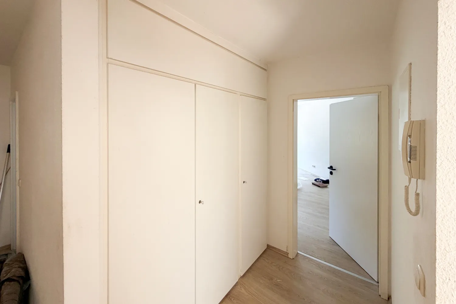 2 Zimmer Wohnung mit 75 m² in Bochum – Bild 2