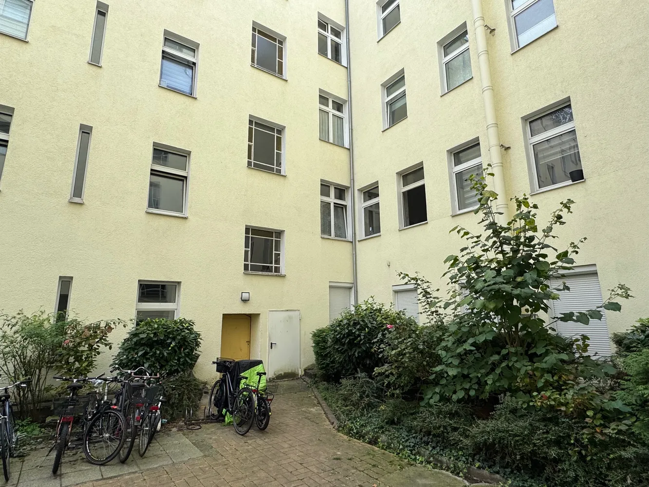 2 Zimmer Wohnung mit 68 m² in Berlin – Bild 1