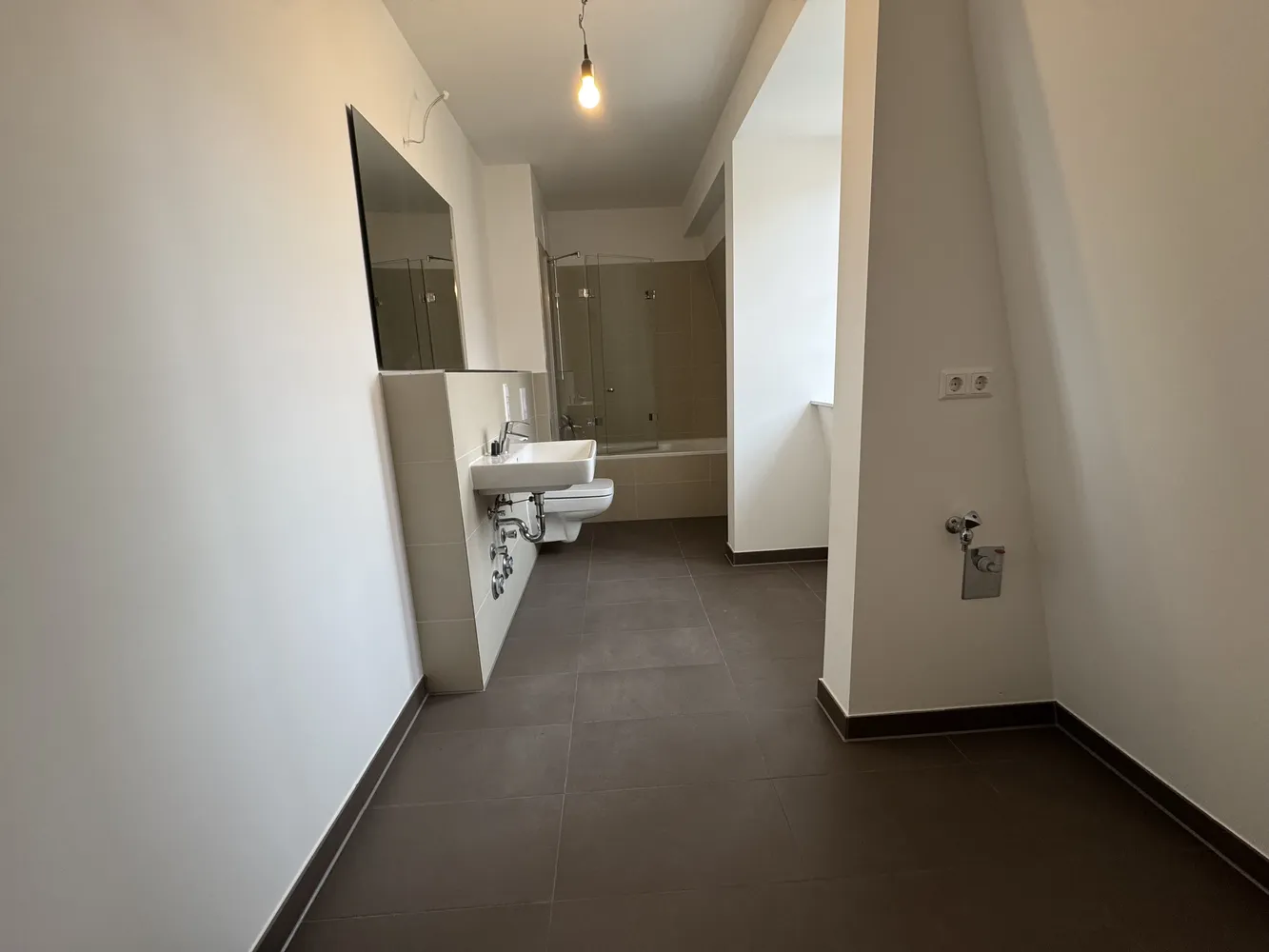 2 Zimmer Wohnung mit 65 m² in Halle (Saale) – Bild 5