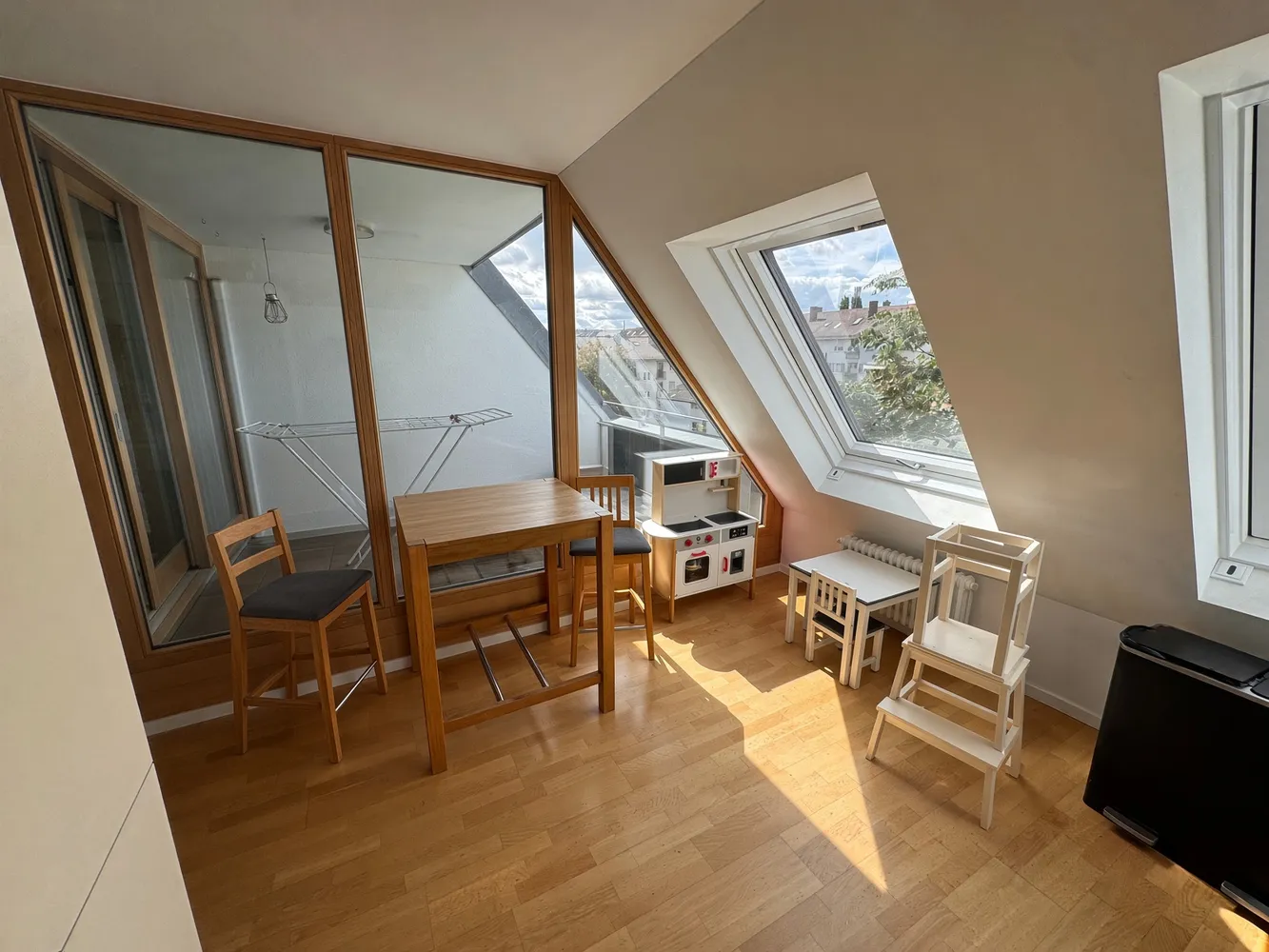 3 Zimmer Wohnung mit 96 m² in Stuttgart – Bild 3