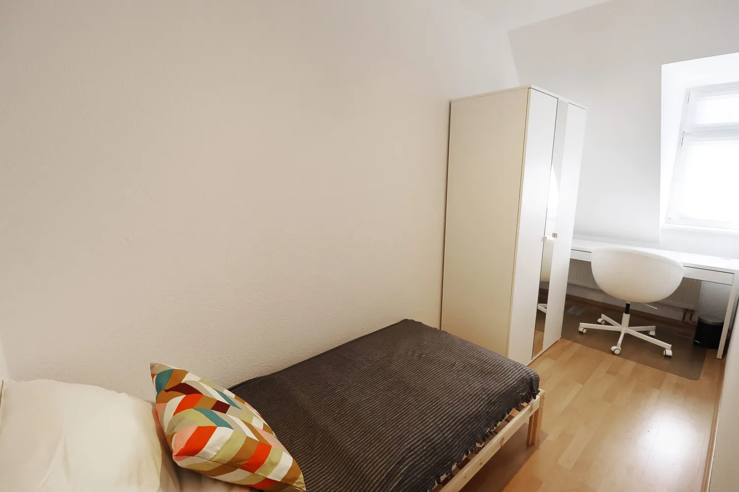 WG-Zimmer mit 9 m² in Erfurt – Bild 1
