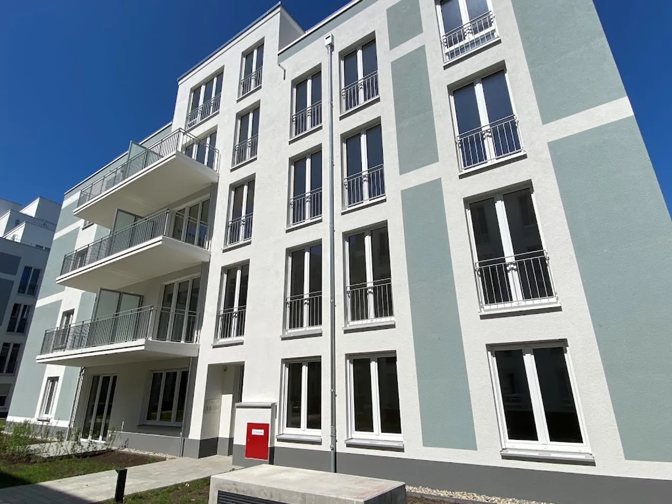 2 Zimmer Wohnung mit 60 m² in Berlin – Bild 1