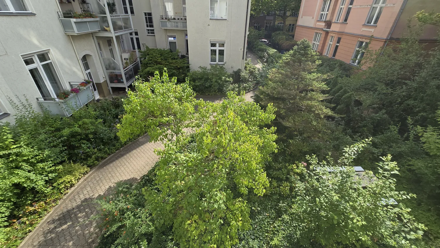 3 room apartment with 95 m² in Berlin – Photo 5