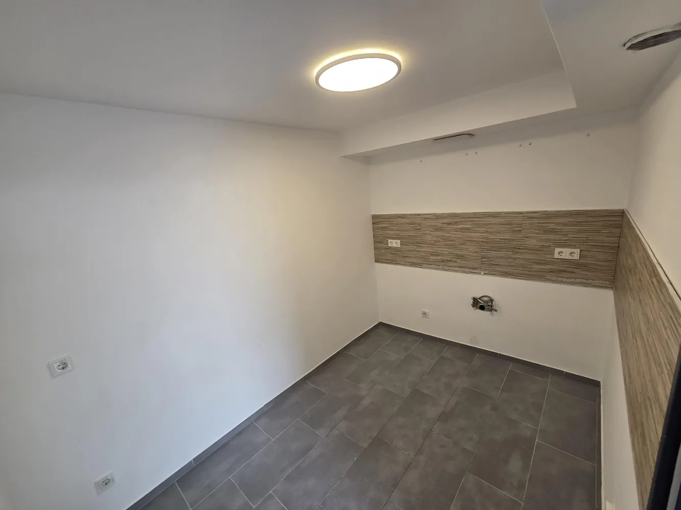 1 Zimmer Wohnung mit 27 m² in Köln – Bild 4