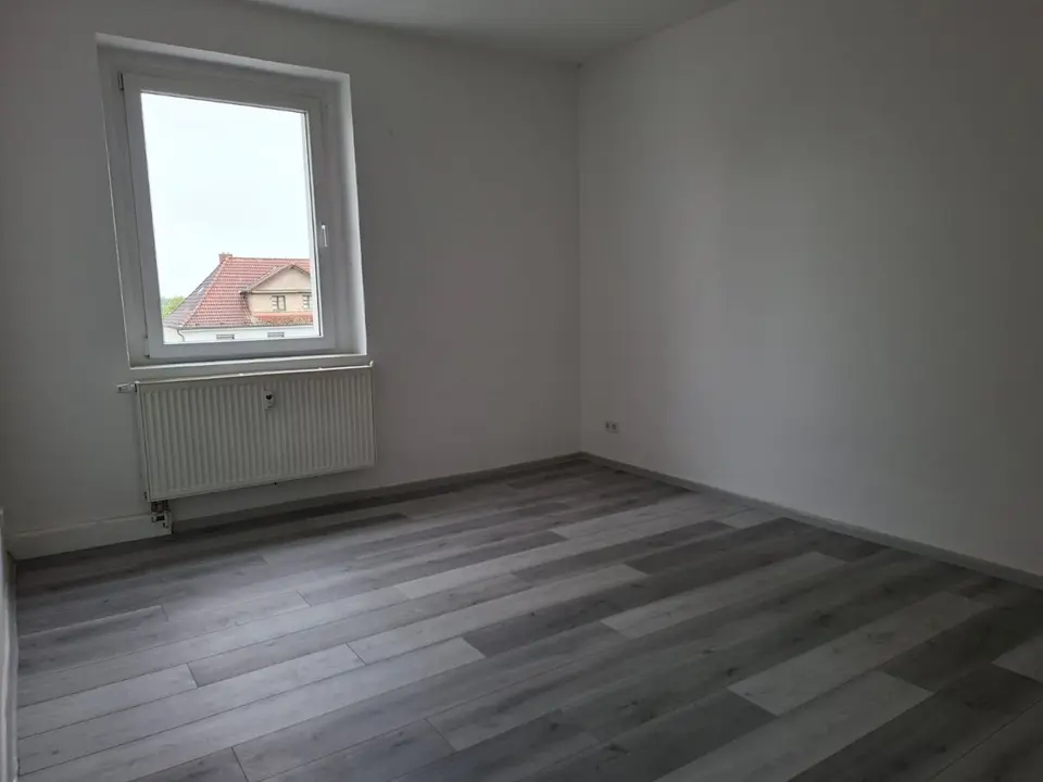 3 Zimmer Wohnung mit 75 m² in Senftenberg – Bild 2