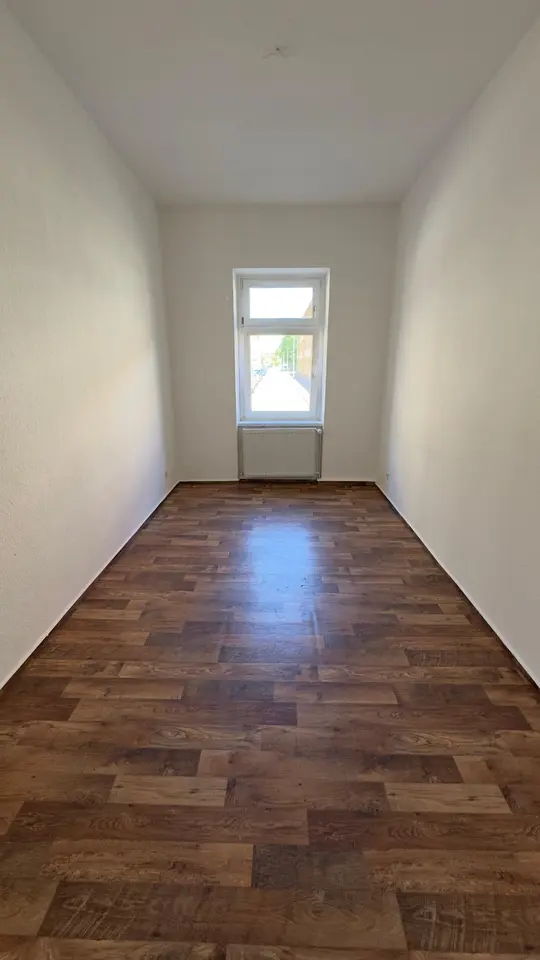 5 Zimmer Wohnung mit 97 m² in Weißenfels – Bild 3