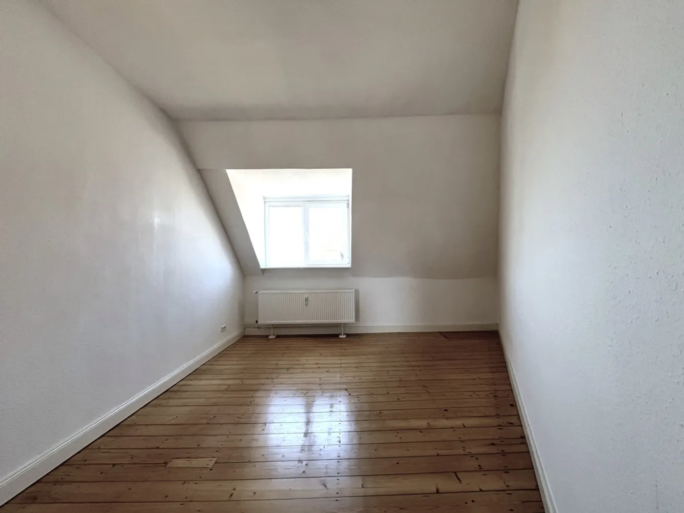 4 Zimmer Wohnung mit 105 m² in Hannover – Bild 7