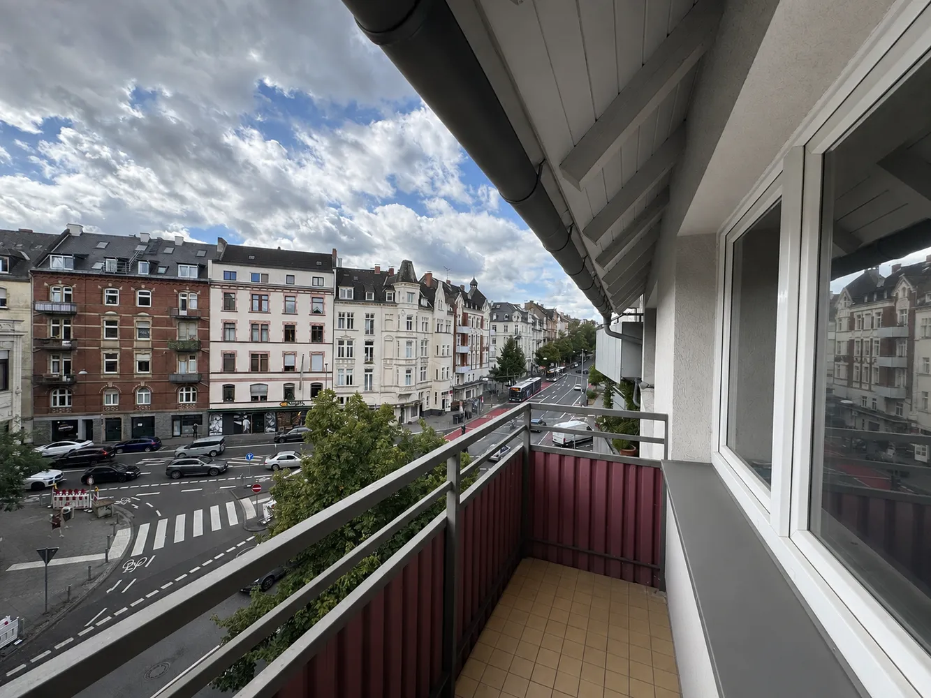 4 Zimmer Wohnung mit 109 m² in Wiesbaden – Bild 7