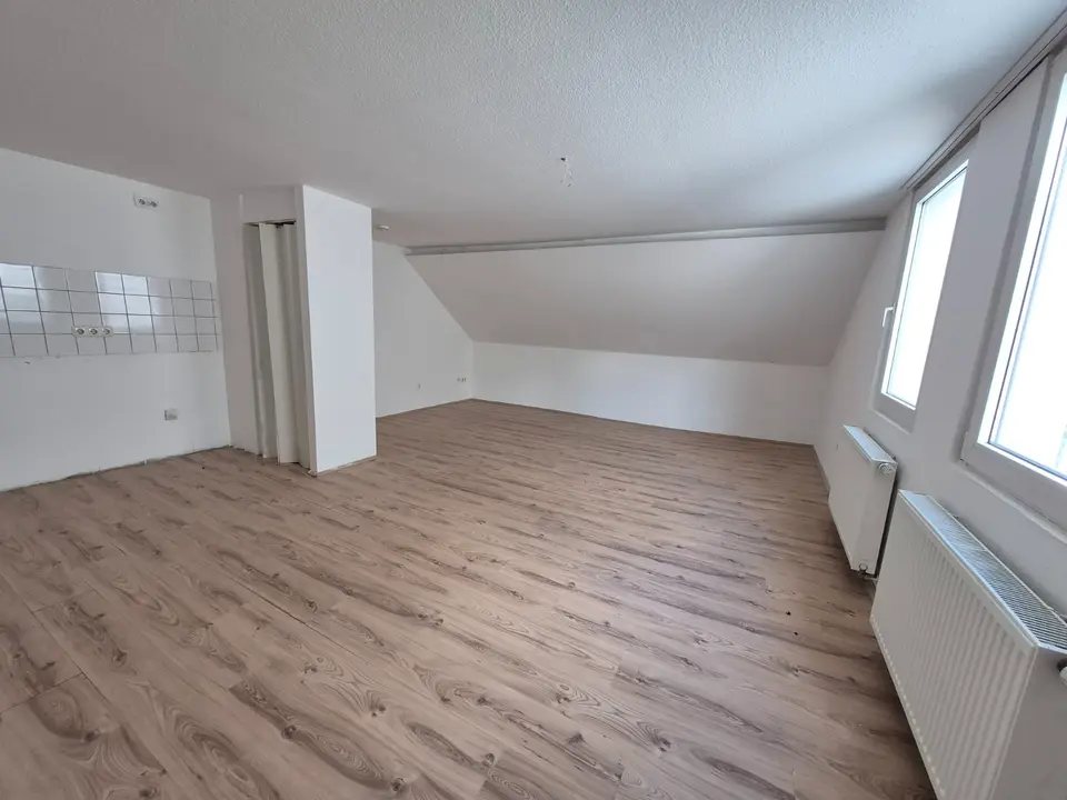 2 Zimmer Wohnung mit 79 m² in Wuppertal – Bild 1
