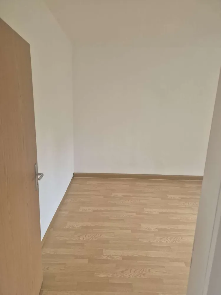 3 Zimmer Wohnung mit 68 m² in Weißenfels – Bild 4