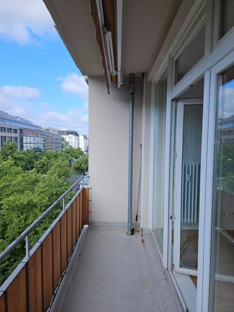 3 Zimmer Wohnung mit 95 m² in Berlin – Bild 1
