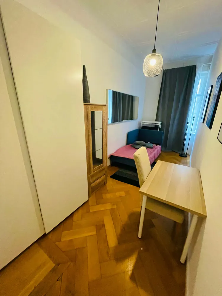 Shared room with 15 m² in Munich – Photo 5
