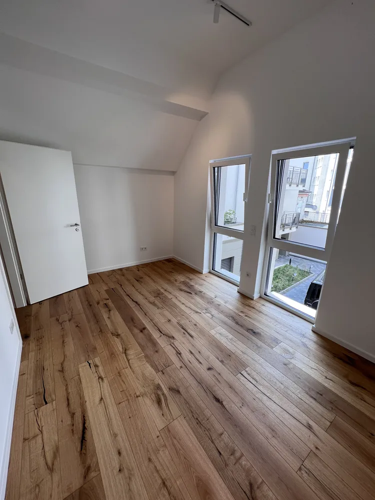 4 Zimmer Wohnung mit 100 m² in Frankfurt am Main – Bild 5
