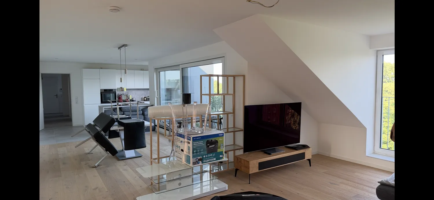 3 Zimmer Wohnung mit 98 m² in Kiel – Bild 2