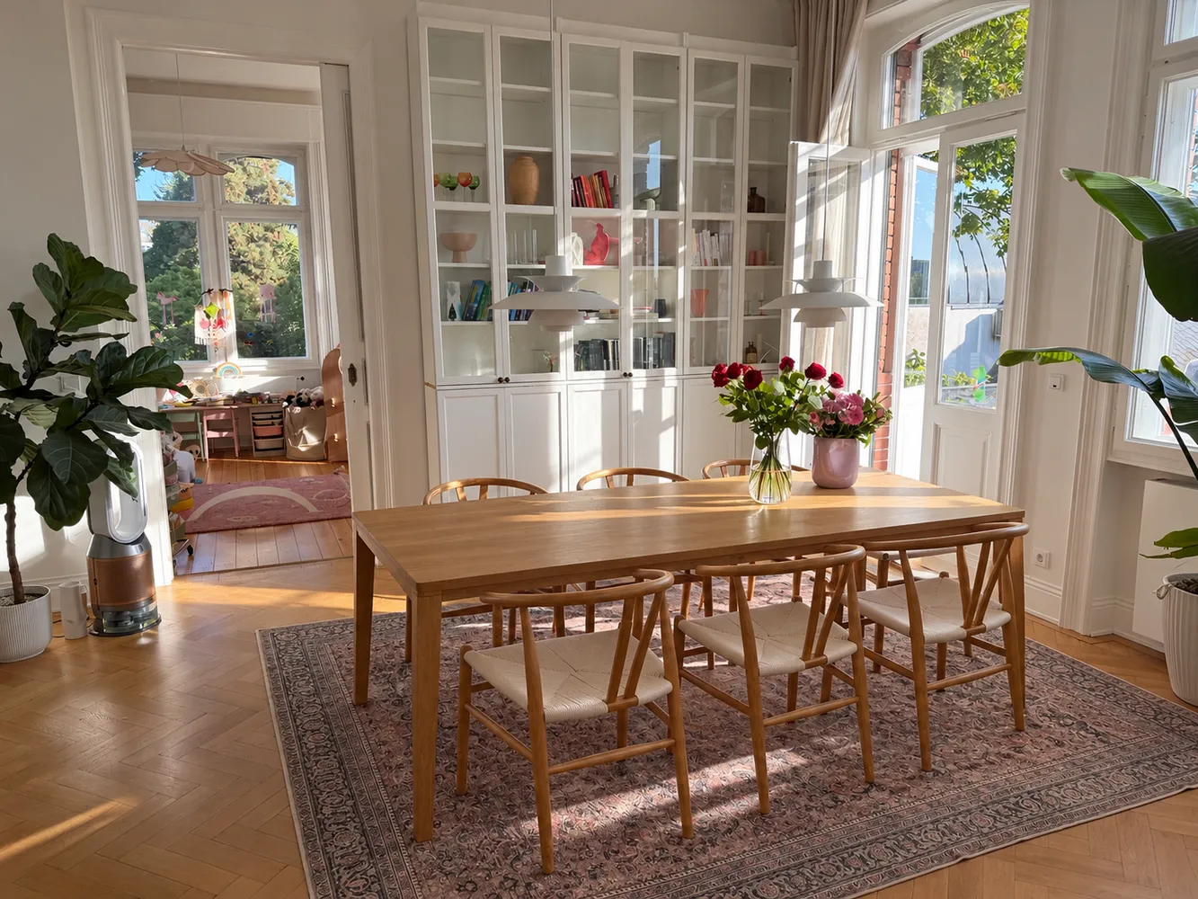 4 Zimmer Wohnung mit 150 m² in Wiesbaden – Bild 1
