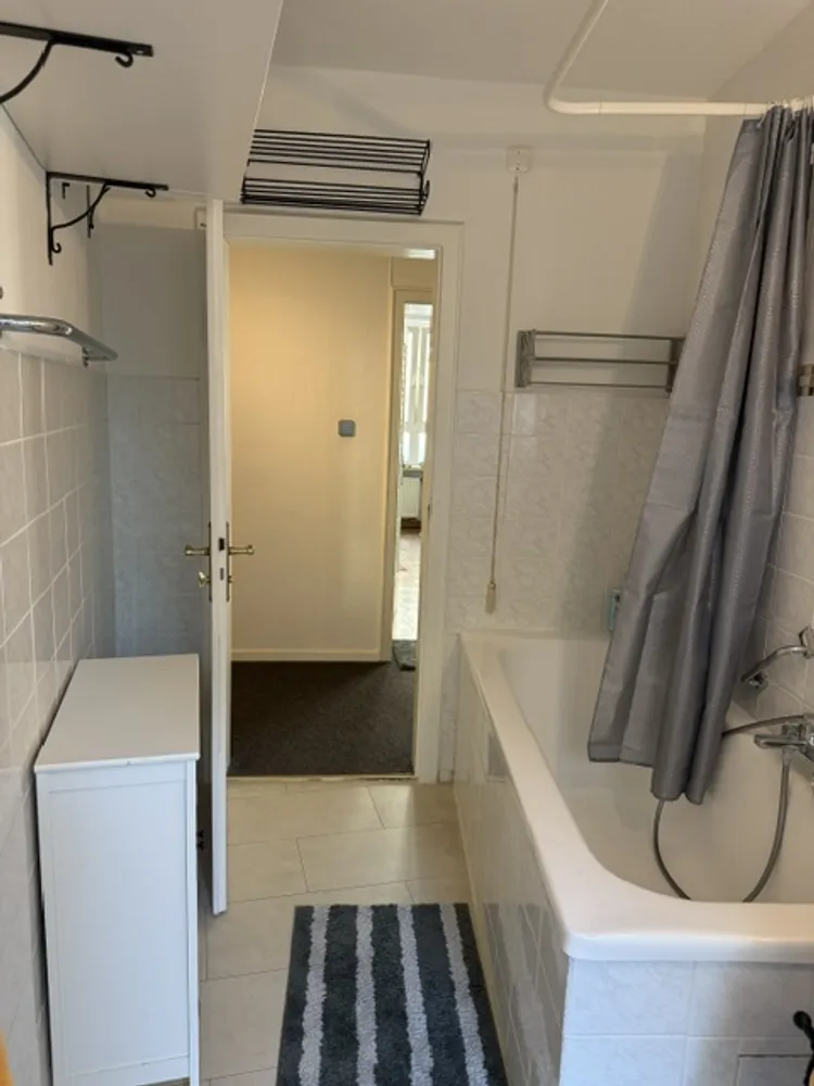 1 room apartment with 65 m² in Munich – Photo 4