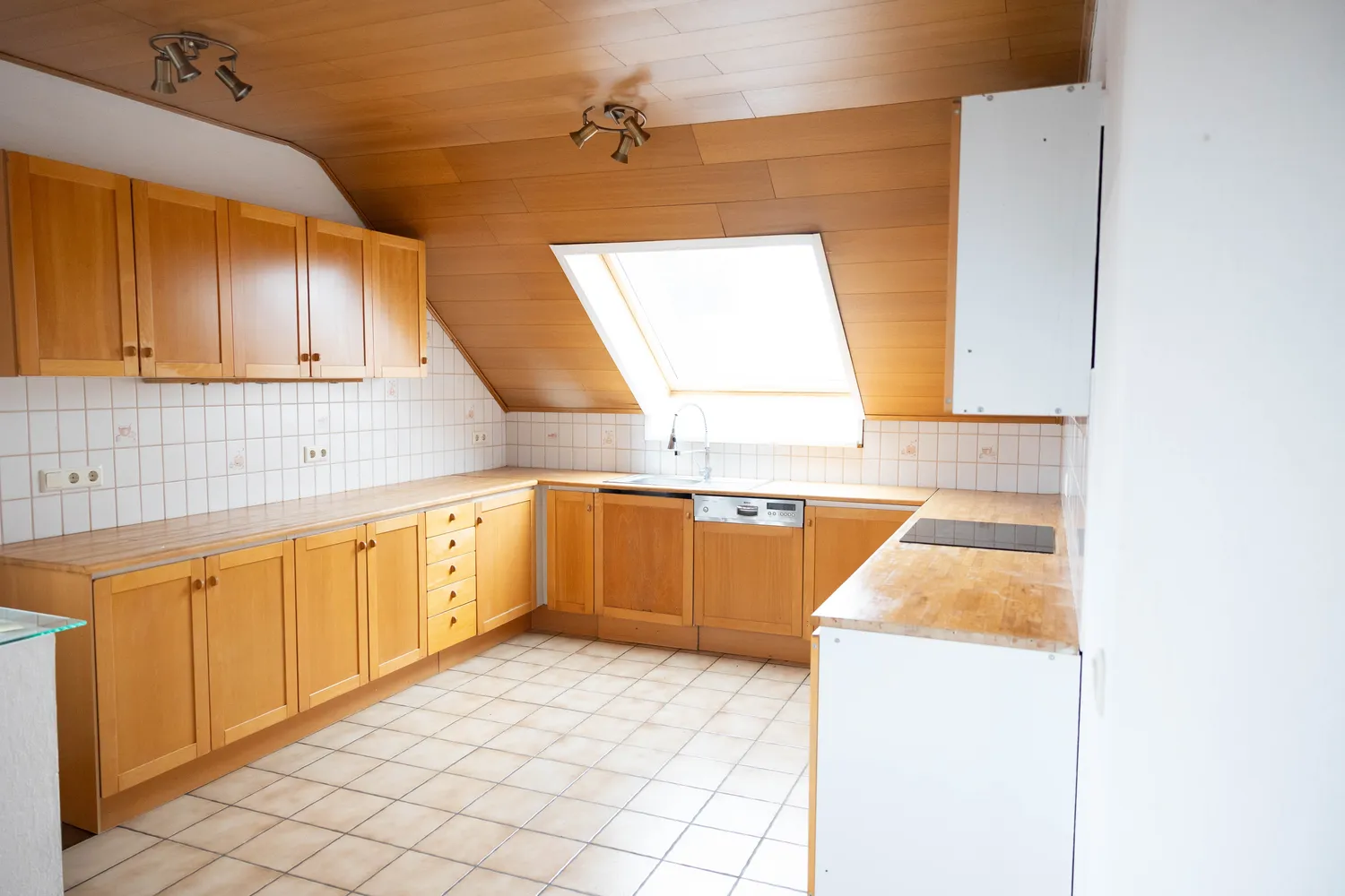 4 Zimmer Wohnung mit 117 m² in Viernheim – Bild 2