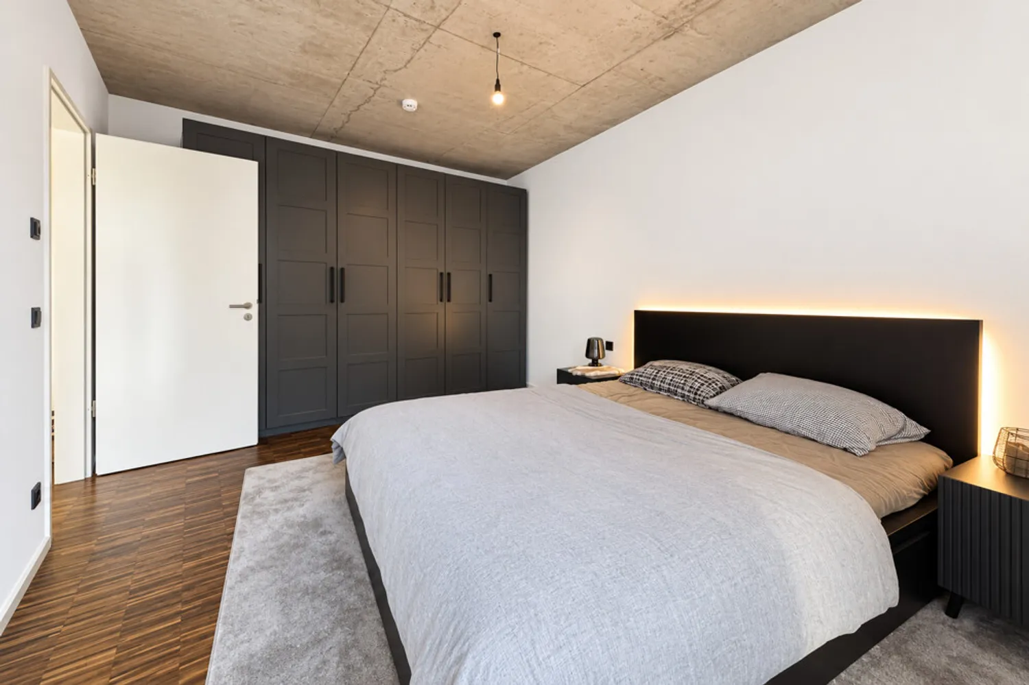 2 room apartment with 77 m² in Düsseldorf – Photo 7