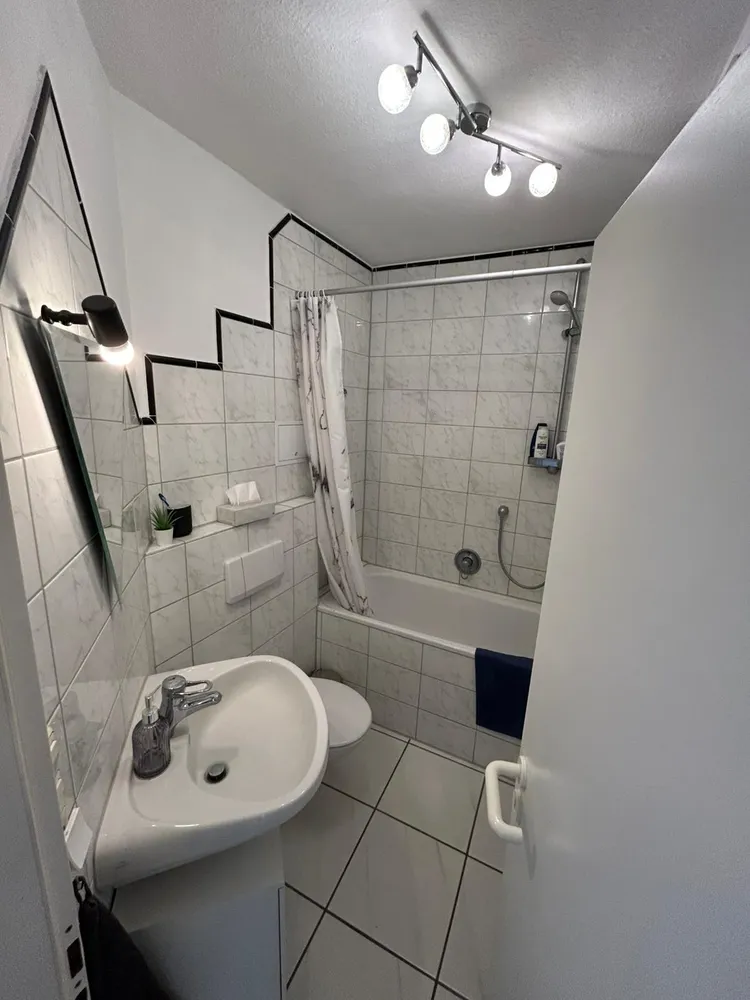 1 Zimmer Wohnung mit 35 m² in Köln – Bild 3