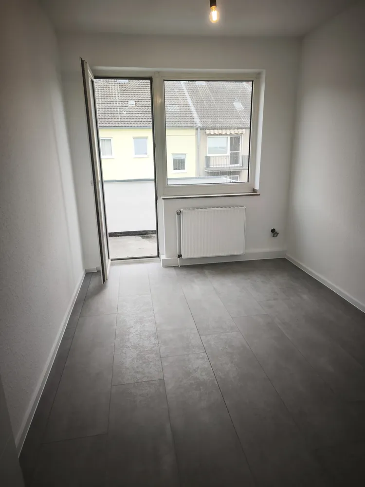 4 Zimmer Wohnung mit 82 m² in Köln – Bild 2