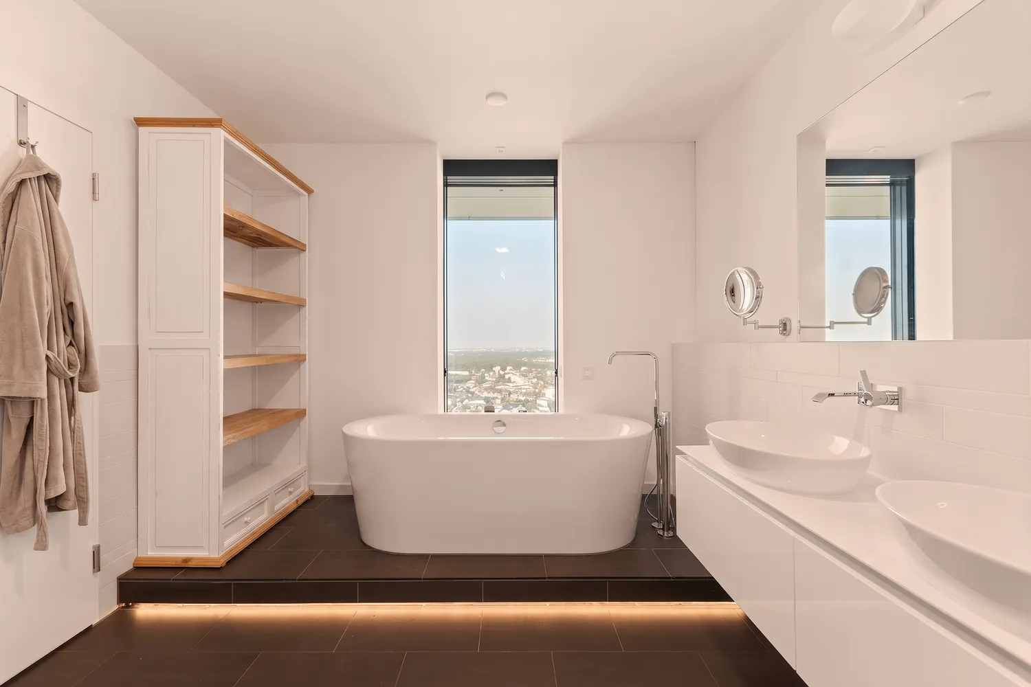 3 Zimmer Wohnung mit 270 m² in Frankfurt am Main – Bild 4