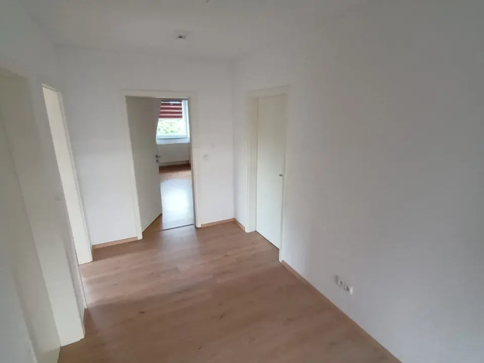 3 Zimmer Wohnung mit 90 m² in Wilhelmshaven – Bild 3
