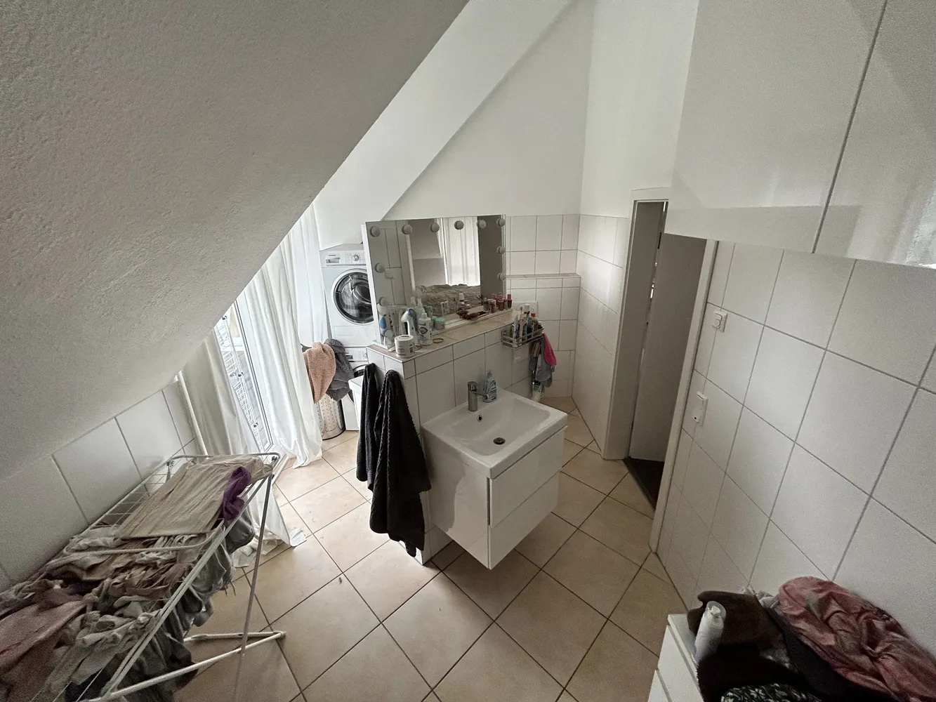 2 Zimmer Wohnung mit 122 m² in Leverkusen – Bild 4