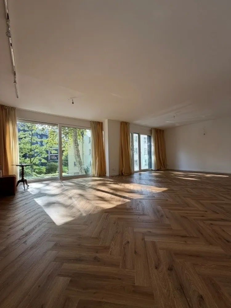 4 room apartment with 160 m² in Düsseldorf – Photo 1
