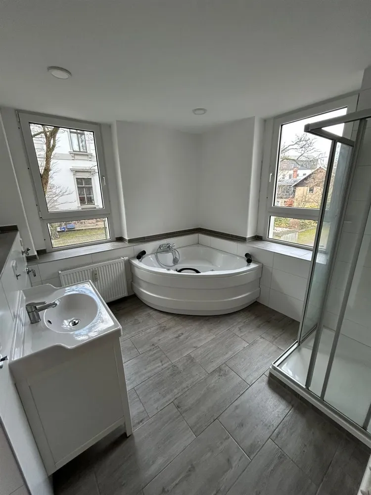 3 room apartment with 101 m² in Chemnitz – Photo 2