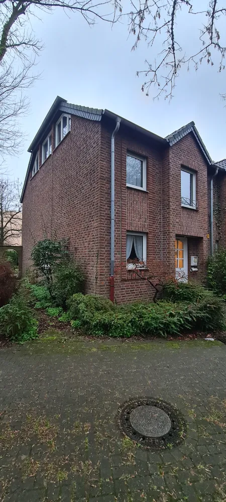 5 Zimmer Haus mit 131 m² in Düsseldorf – Bild 1