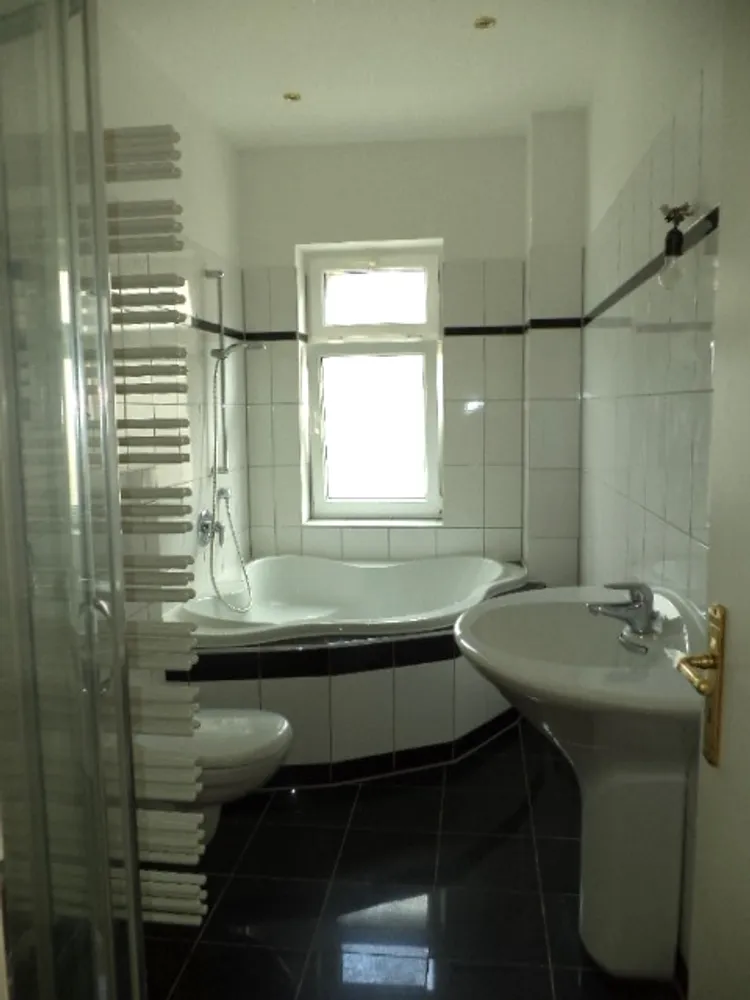 3 Zimmer Wohnung mit 110 m² in Frankfurt am Main – Bild 12