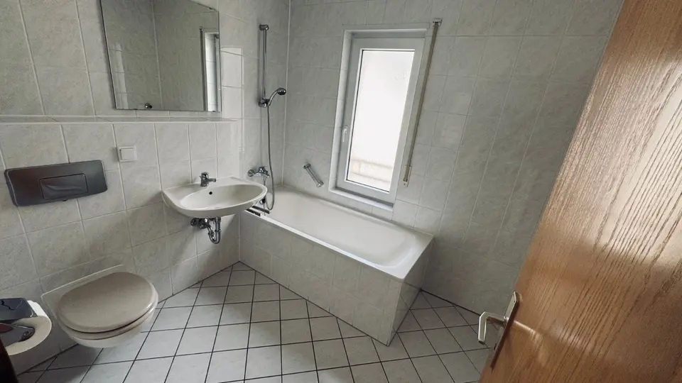 2 Zimmer Wohnung mit 56 m² in Werdau – Bild 4