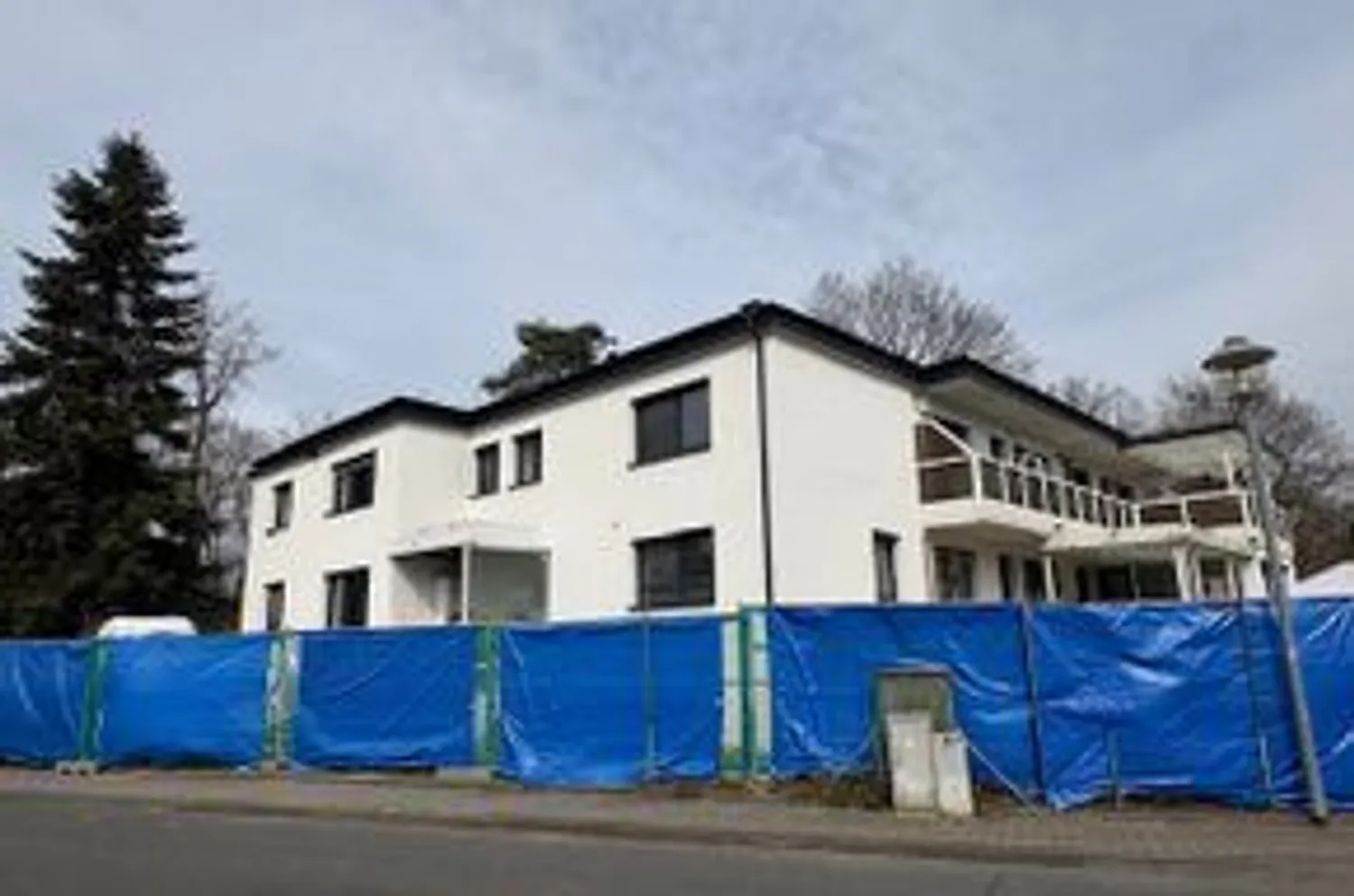 21 Zimmer Haus mit 621 m² in Neu-Isenburg – Bild 2