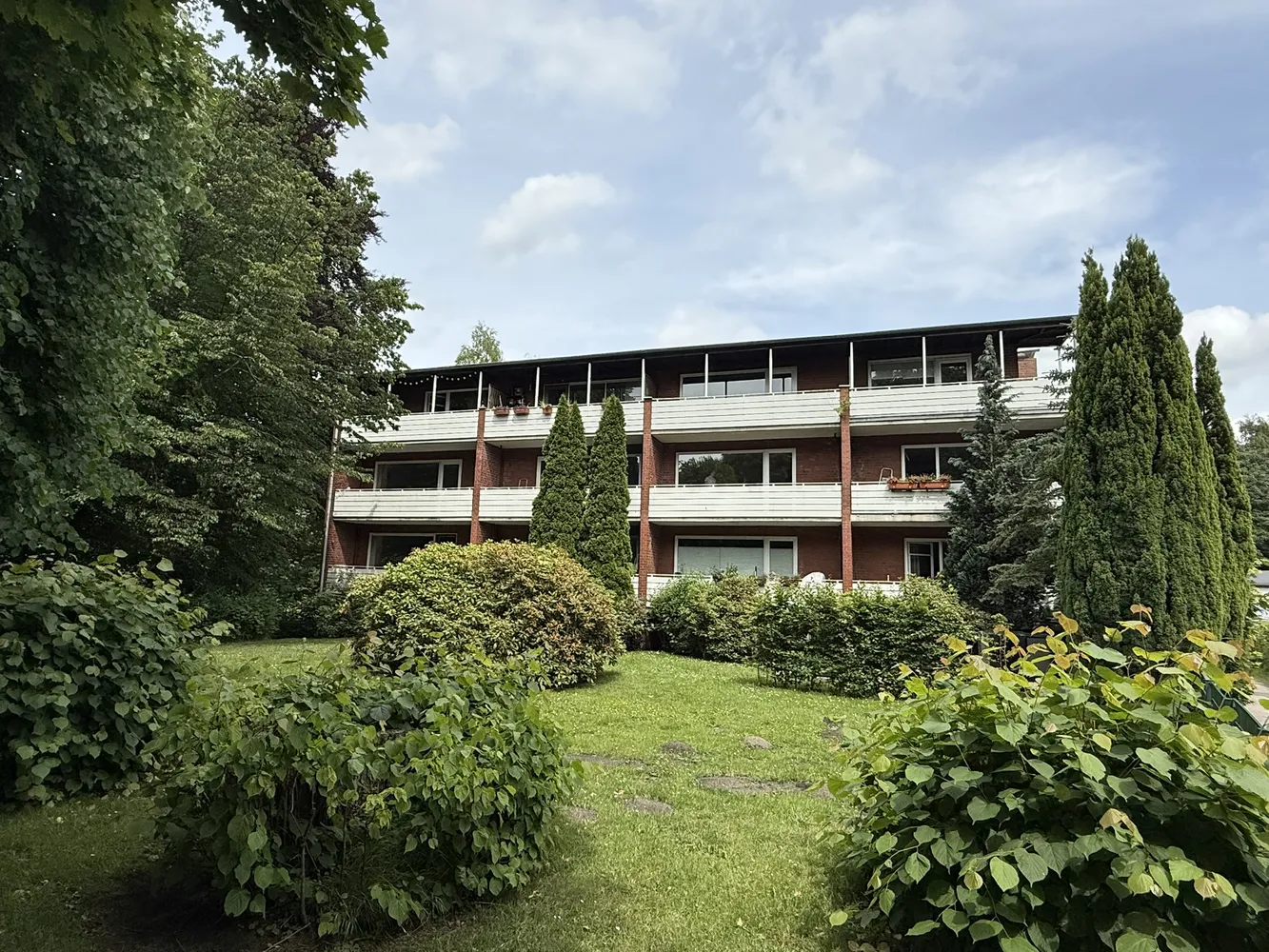 2 Zimmer Wohnung mit 65 m² in Hamburg – Bild 1
