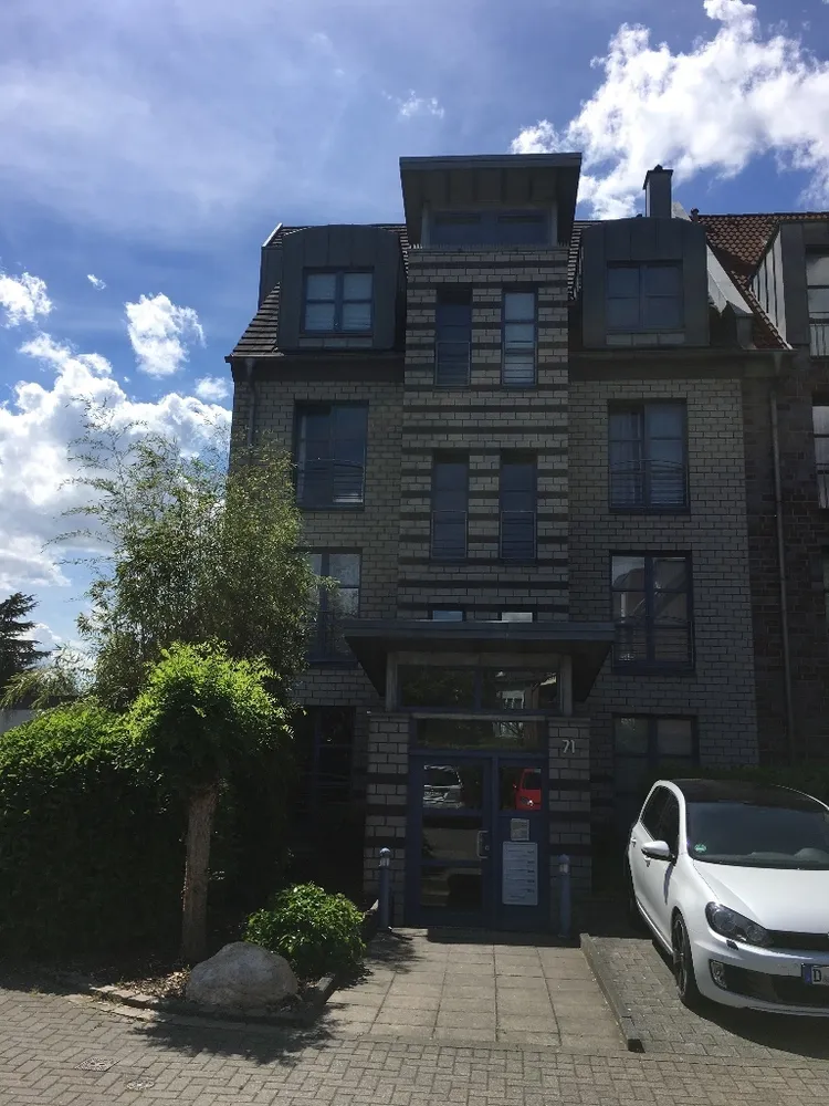 4 Zimmer Wohnung mit 130 m² in Düsseldorf – Bild 1