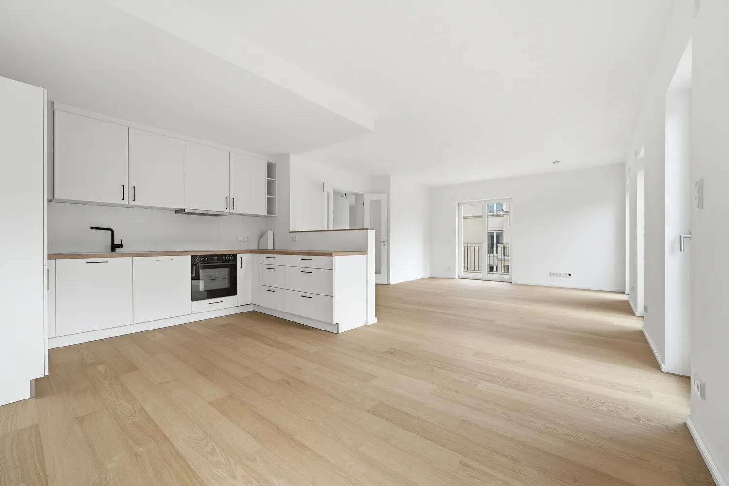 4 Zimmer Wohnung mit 125 m² in Potsdam – Bild 2