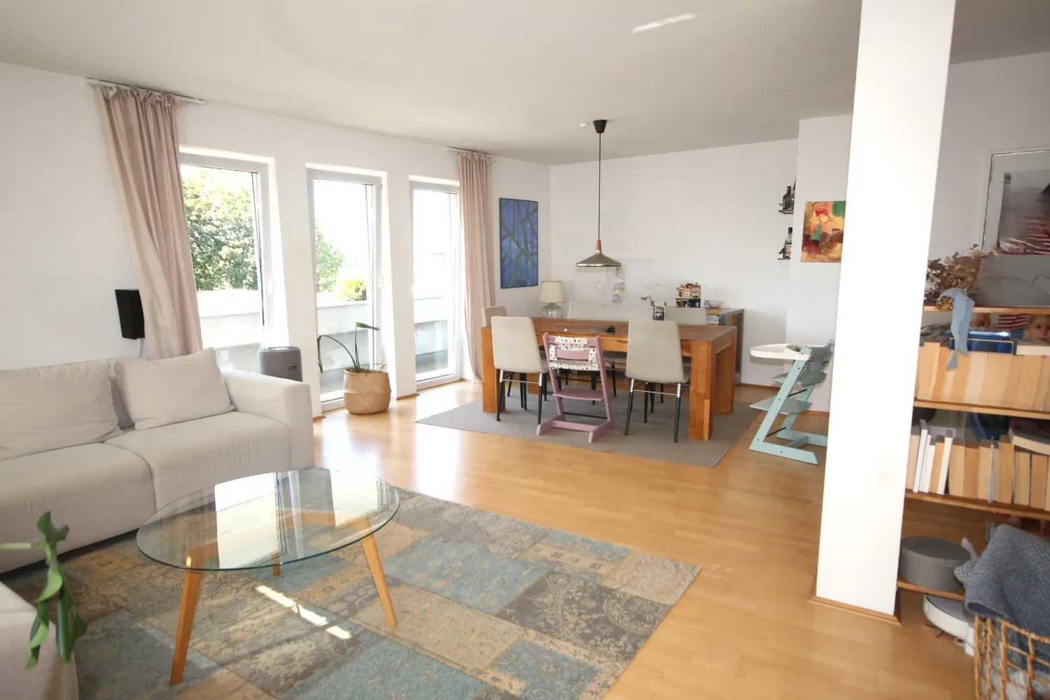 3 Zimmer Wohnung mit 103 m² in Düsseldorf – Bild 2