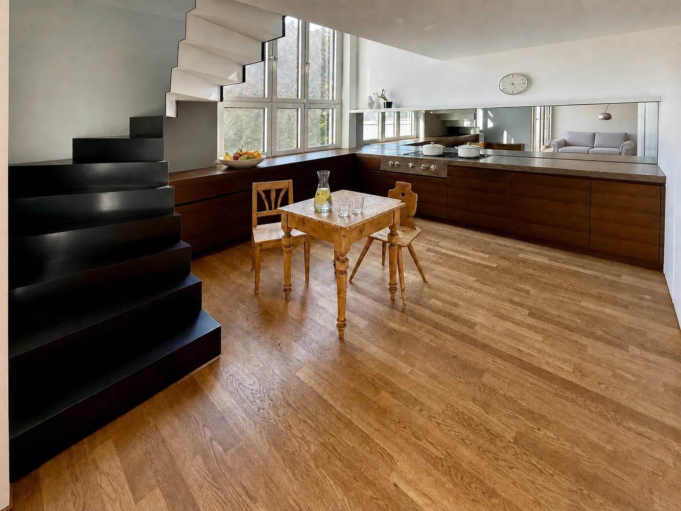 7 Zimmer Wohnung mit 155 m² in München – Bild 3