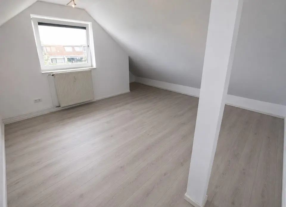 5 Zimmer Wohnung mit 101 m² in Ratingen – Bild 7