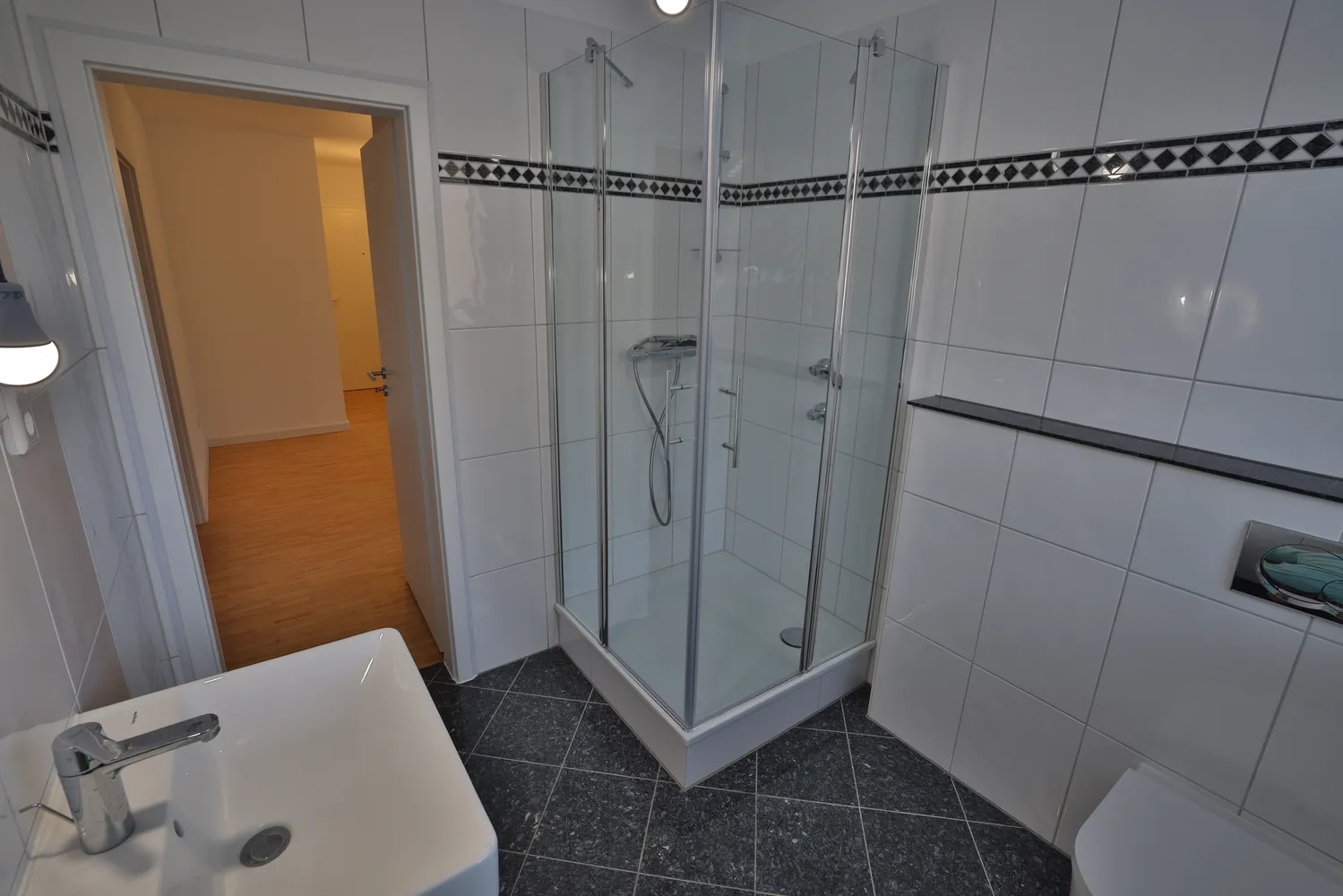 3 Zimmer Wohnung mit 92 m² in Düsseldorf – Bild 4