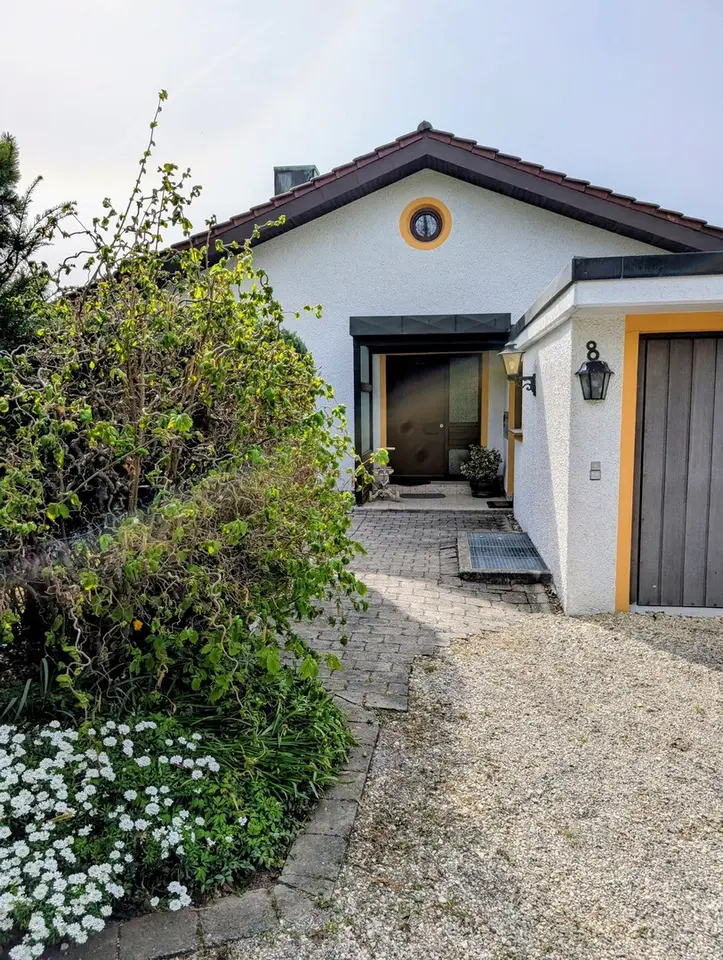 9 Zimmer Haus mit 250 m² in Schwäbisch Gmünd – Bild 1