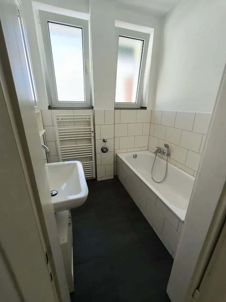 2 Zimmer Wohnung mit 85 m² in Krefeld – Bild 9