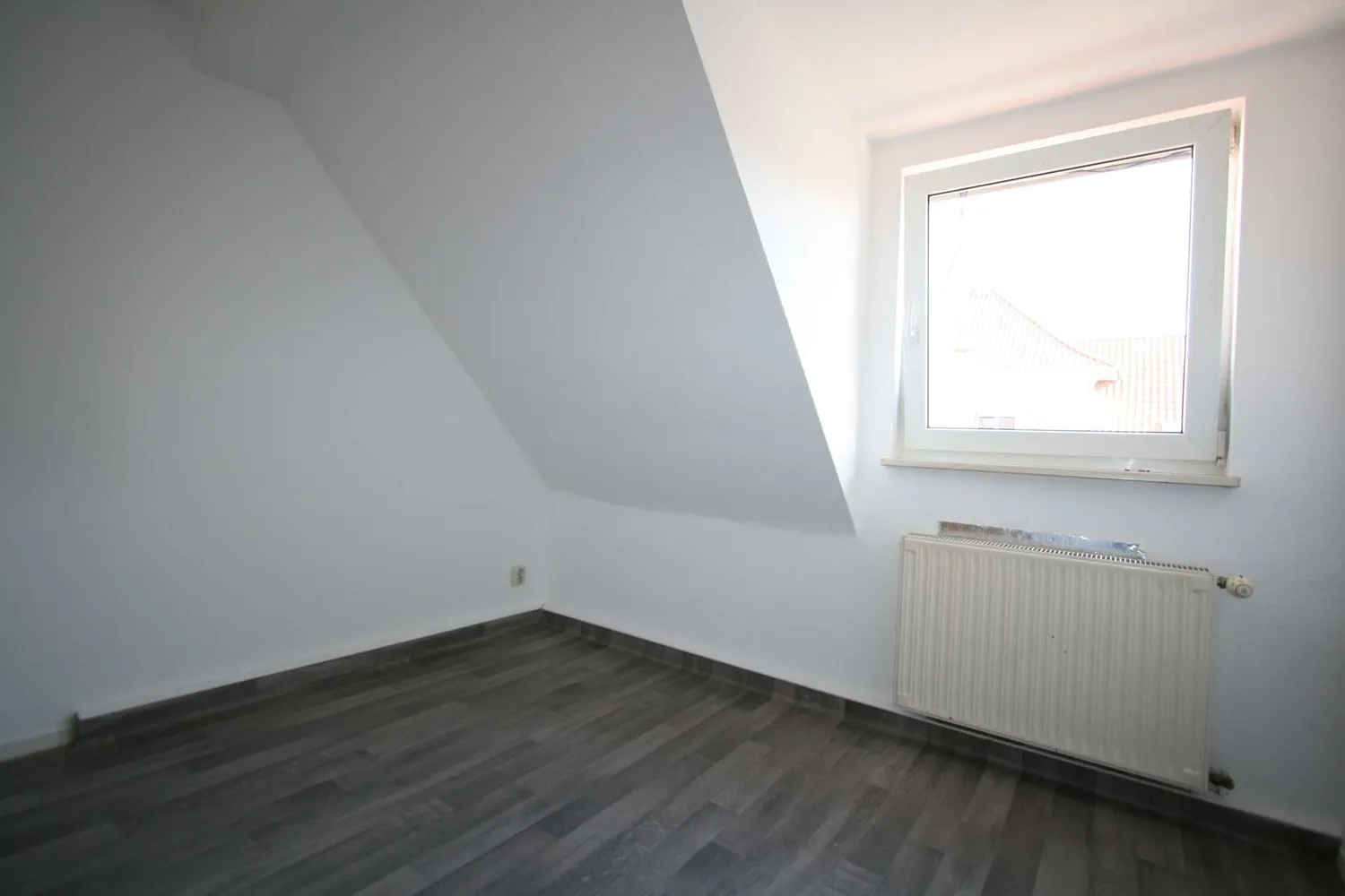 4 Zimmer Wohnung mit 92 m² in Meiningen – Bild 9
