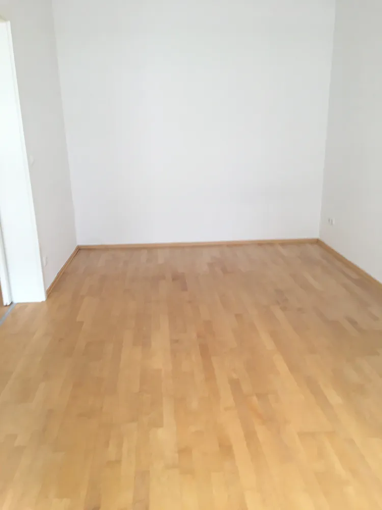 3 Zimmer Wohnung mit 77 m² in München – Bild 2