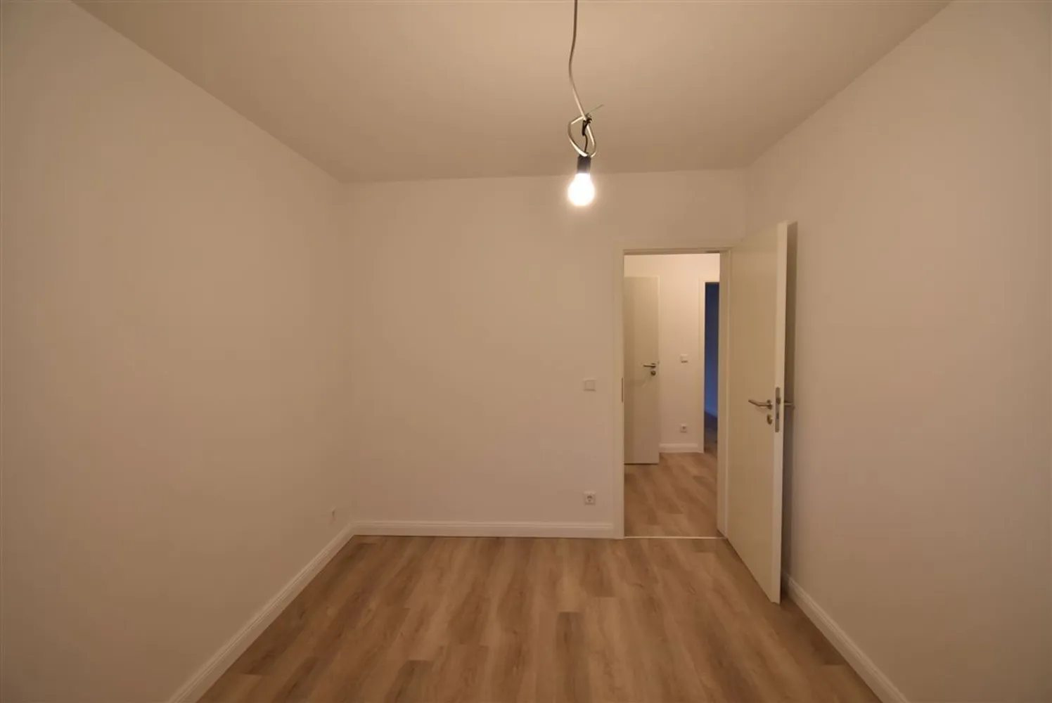 2 Zimmer Wohnung mit 38 m² in Düsseldorf – Bild 4