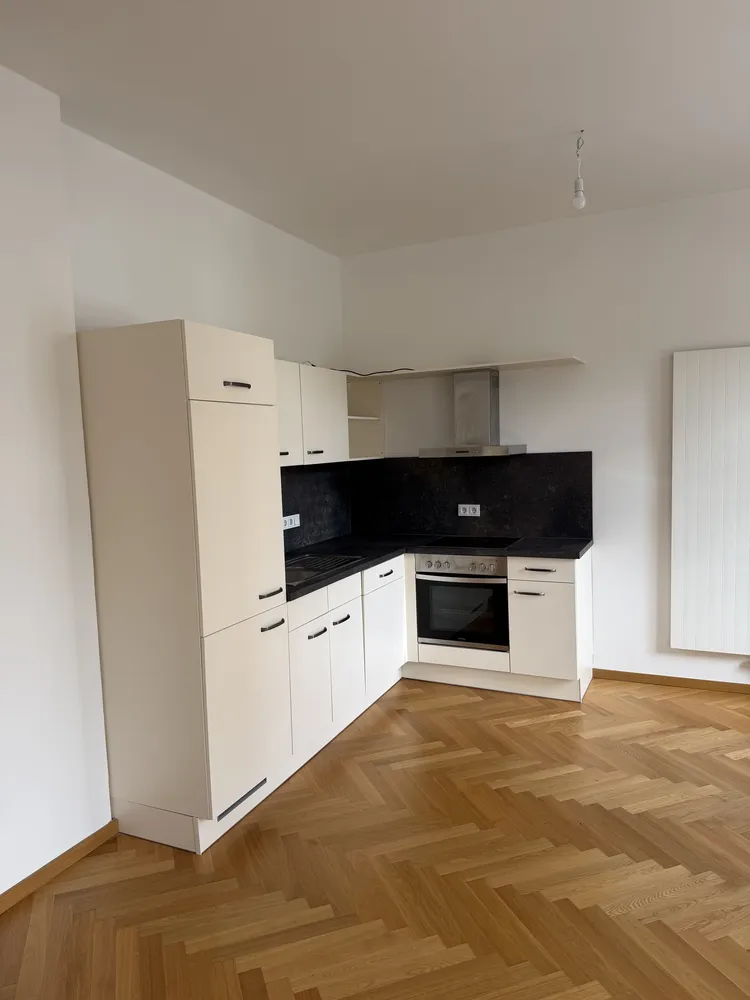 2 Zimmer Wohnung mit 60 m² in München – Bild 2